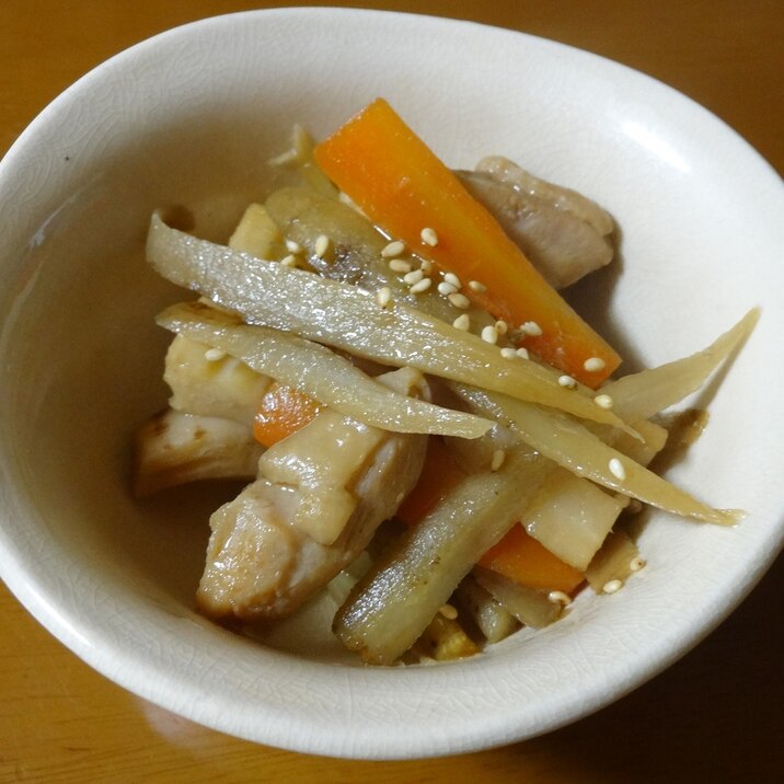 お弁当にも!鶏肉と根菜のきんぴら